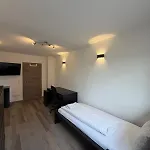 Zentrales Privatimmer - Moderne Kueche & Balkon Quarto em Acomodações Particulares