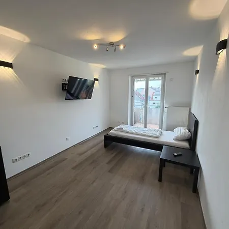 Zentrales Privatimmer - Moderne Kueche & Balkon Homestay szállás Kaiserslautern