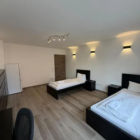 Zentrales Privatimmer - Moderne Kueche & Balkon * Kaiserslautern