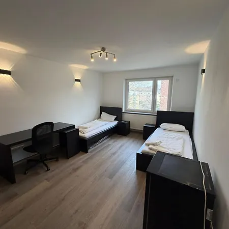 Zentrales Privatimmer - Moderne Kueche & Balkon Homestay szállás Kaiserslautern