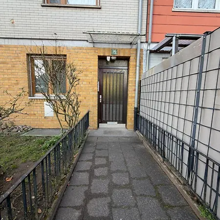 Zentrales Privatimmer - Moderne Kueche & Balkon Kaiserslautern