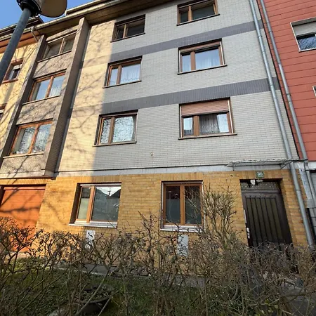 Zentrales Privatimmer - Moderne Kueche & Balkon Kaiserslautern