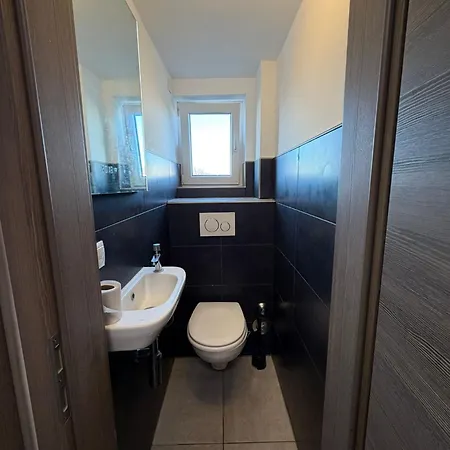 Kwatera prywatna Zentrales Privatimmer - Moderne Kueche & Balkon *