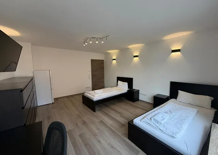 Zentrales Privatimmer - Moderne Kueche & Balkon * Kaiserslautern