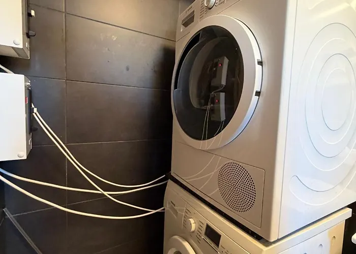 Zentrales Privatimmer - Moderne Kueche & Balkon Accommodatie bij particulieren