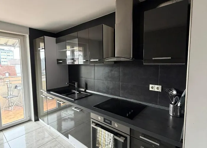 Accommodatie bij particulieren Zentrales Privatimmer - Moderne Kueche & Balkon